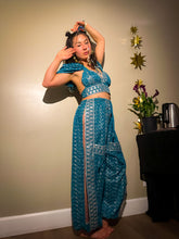 Load image into Gallery viewer, Diamond Water Jasmine Set

