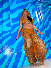Load image into Gallery viewer, Divine Sunrise Jasmine Set
