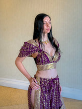 Load image into Gallery viewer, Royal Gold Jasmine Set
