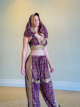 Load image into Gallery viewer, Royal Gold Jasmine Set
