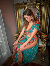 Load image into Gallery viewer, Royal Princess Jasmine Set

