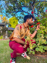 Load image into Gallery viewer, Golden Roses Button Up Shirt
