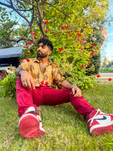 Load image into Gallery viewer, Golden Roses Button Up Shirt

