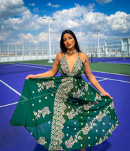 Load image into Gallery viewer, Emerald Diamonds Magic Dress
