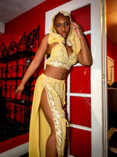 Load image into Gallery viewer, Dandelion Diamonds Jasmine Set
