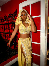Load image into Gallery viewer, Dandelion Diamonds Jasmine Set

