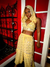 Load image into Gallery viewer, Dandelion Diamonds Jasmine Set
