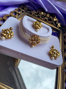 The Jiya Kundan Necklace Set