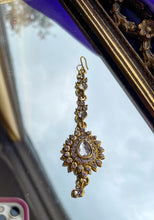 Load image into Gallery viewer, Kundalini Fire Tikka Headpiece
