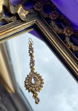 Load image into Gallery viewer, Kundalini Fire Tikka Headpiece
