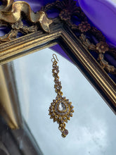 Load image into Gallery viewer, Kundalini Fire Tikka Headpiece
