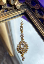 Load image into Gallery viewer, Kundalini Fire Tikka Headpiece
