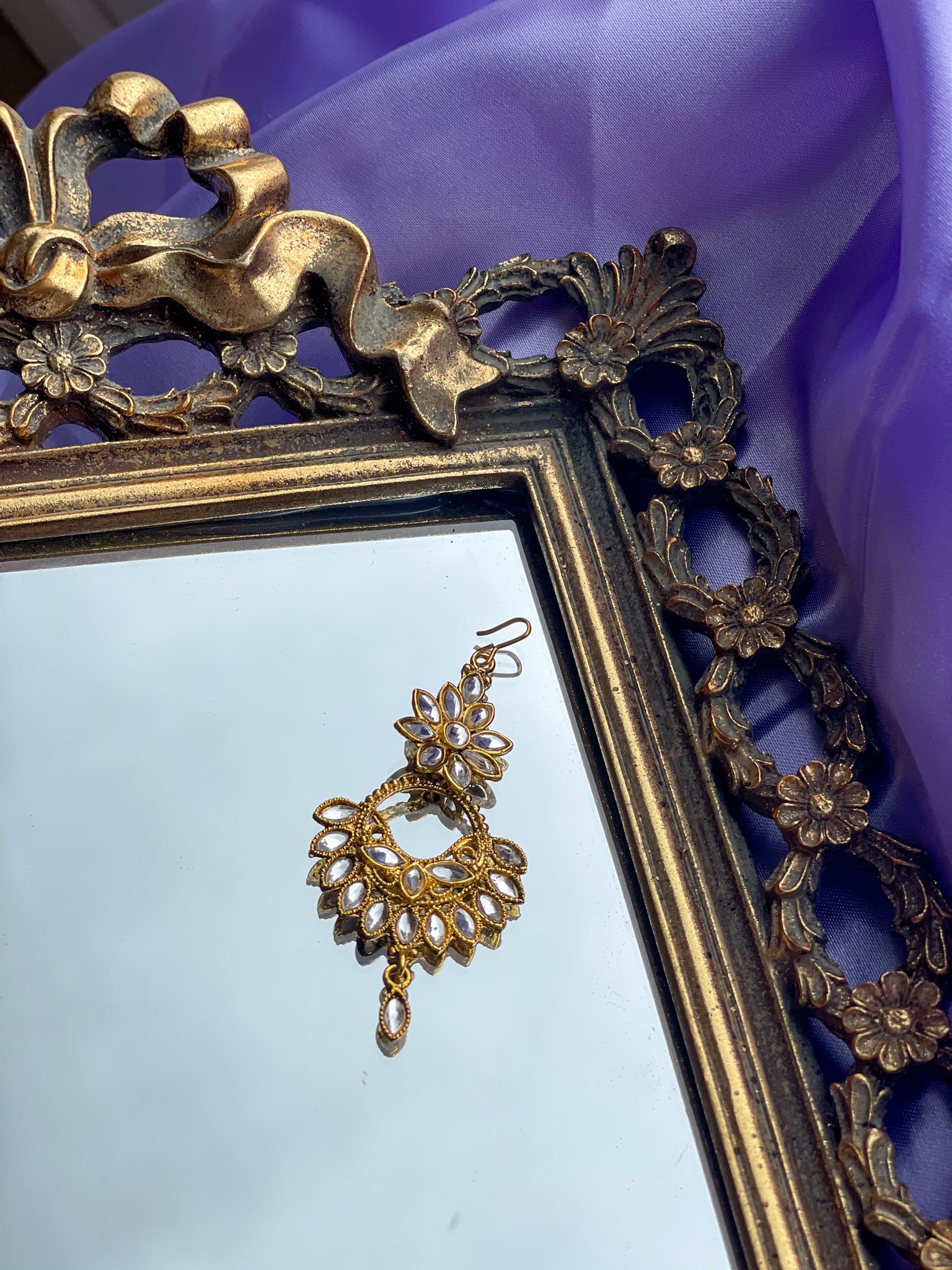 Ishq Tikka Headpiece
