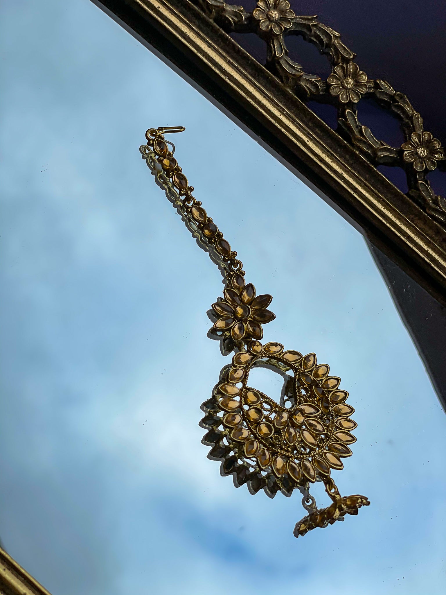 Jeena Tikka Headpiece