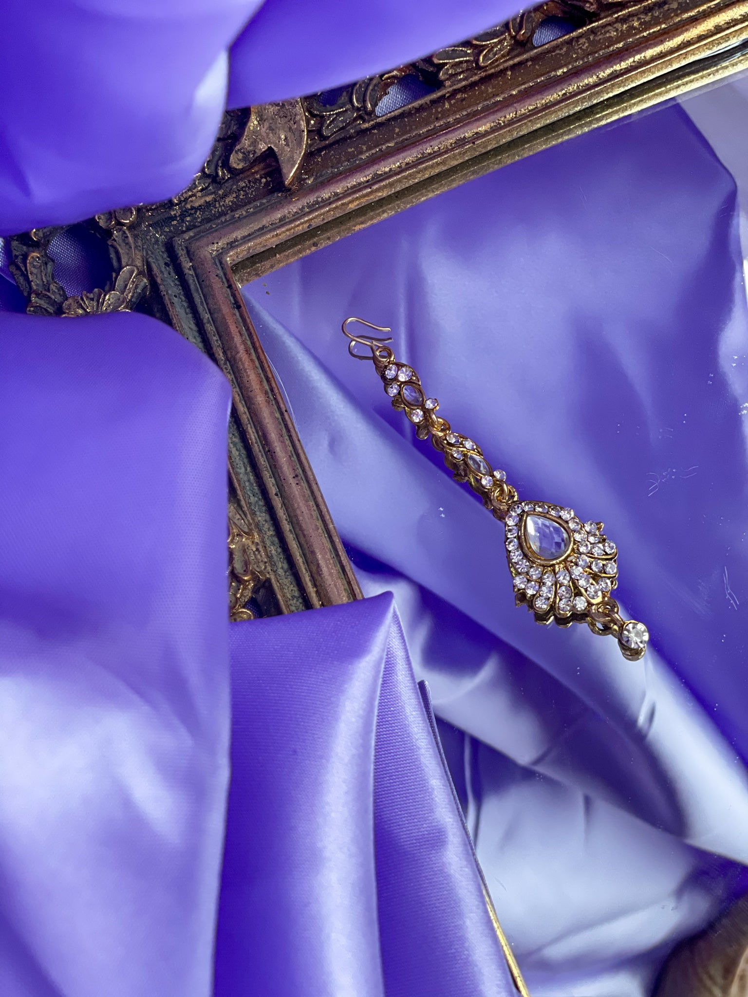 Mishika Tikka Headpiece