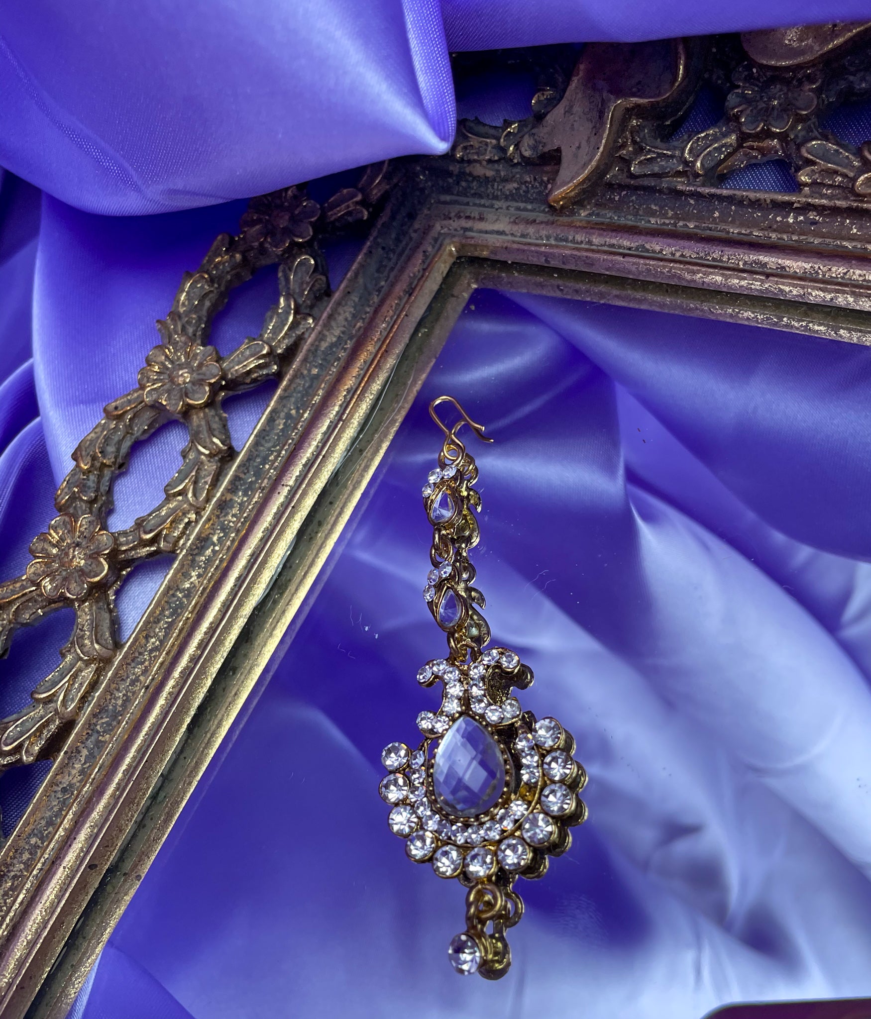 Amrita Tikka Headpiece