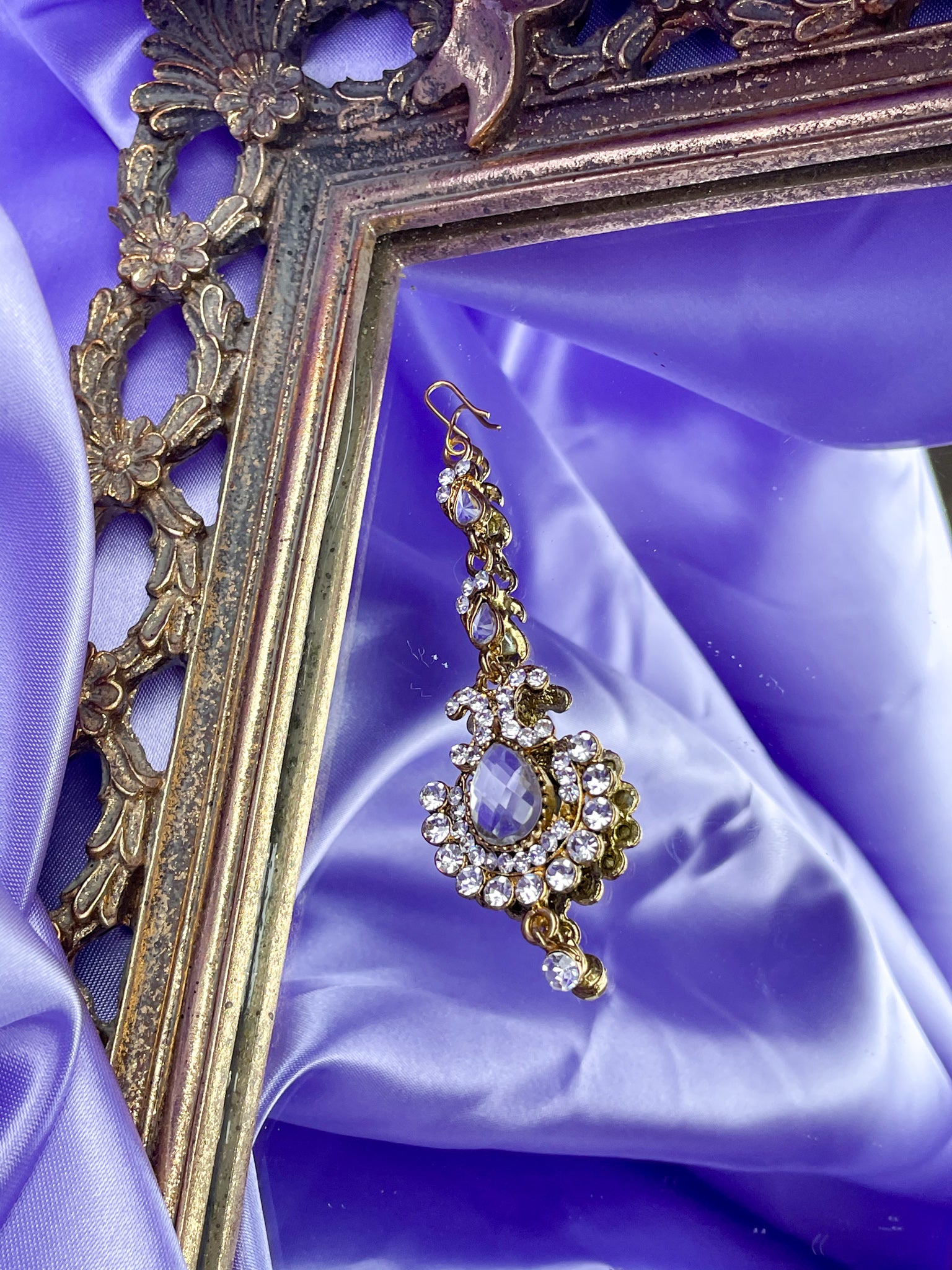 Amrita Tikka Headpiece