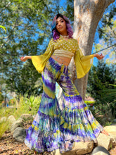 Load image into Gallery viewer, Lime Flowers Wrap Top
