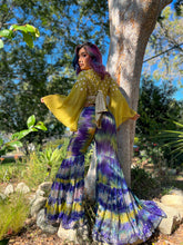 Load image into Gallery viewer, Lime Flowers Wrap Top

