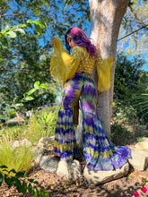 Load image into Gallery viewer, Lime Flowers Wrap Top
