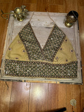 Load image into Gallery viewer, Golden Emerald Halter Top
