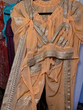 Load image into Gallery viewer, Peaches &amp; Cream Jasmine Set
