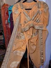 Load image into Gallery viewer, Peaches &amp; Cream Jasmine Set
