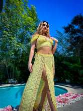 Load image into Gallery viewer, Yellow Diamonds Goddess Set
