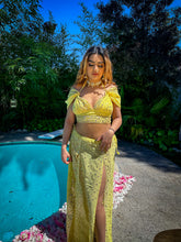 Load image into Gallery viewer, Yellow Diamonds Goddess Set
