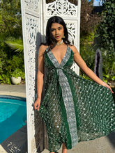 Load image into Gallery viewer, Emerald Diamonds Magic Dress
