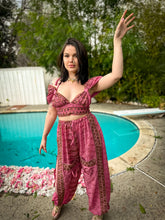 Load image into Gallery viewer, Golden Baby Girl Jasmine Set

