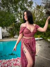 Load image into Gallery viewer, Golden Baby Girl Jasmine Set

