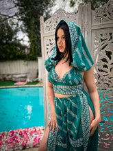 Load image into Gallery viewer, Turquoise Diamonds Jasmine Set
