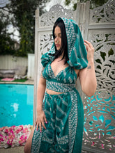 Load image into Gallery viewer, Turquoise Diamonds Jasmine Set
