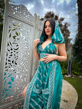 Load image into Gallery viewer, Turquoise Diamonds Jasmine Set
