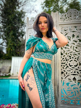 Load image into Gallery viewer, Turquoise Diamonds Jasmine Set

