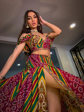 Load image into Gallery viewer, Bandhani Springs Goddess Set
