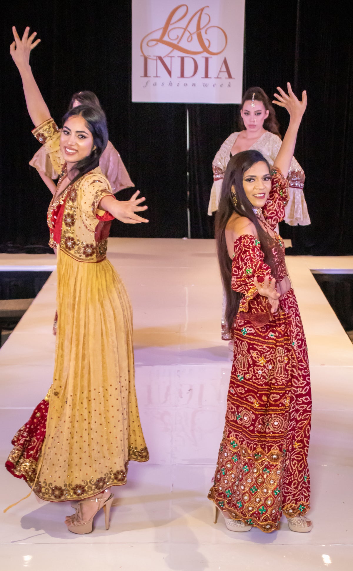 Bandhani Love Katana set