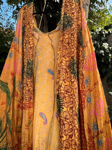 Ancient Sunflower Waves Cape