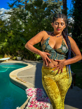 Load image into Gallery viewer, Emerald Whirlpool Halter Top
