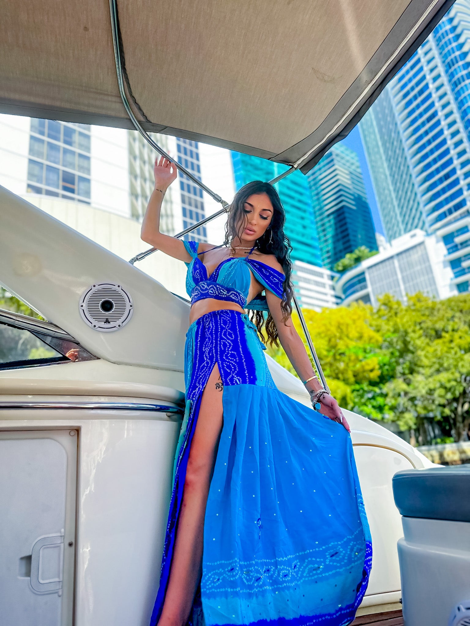 Blue Tiger Bandhani Goddess Set