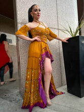 Load image into Gallery viewer, Bandhani Sunflower Goddess Set
