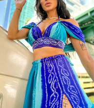 Load image into Gallery viewer, Blue Tiger Bandhani Goddess Set
