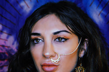 Load image into Gallery viewer, Mermaid scale nose chain
