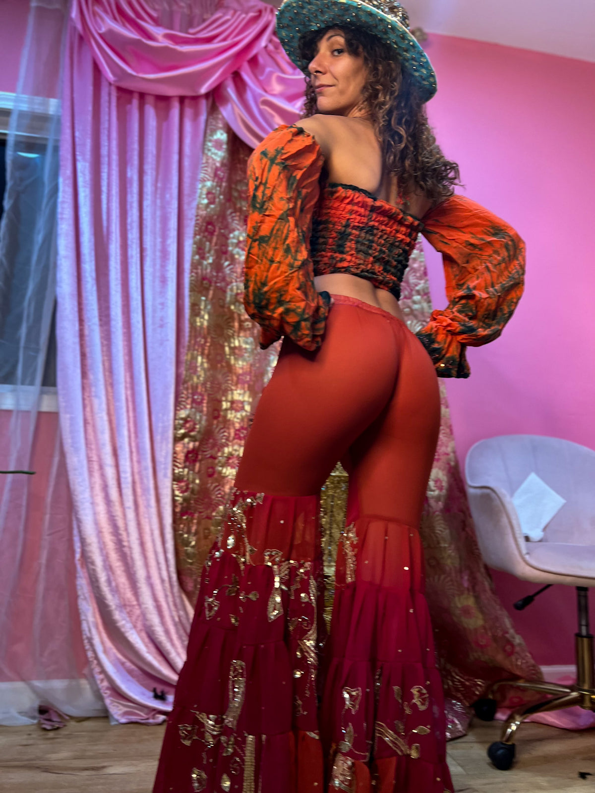 Lava Aura Scrunch Top