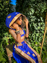 Load image into Gallery viewer, Sapphire Gold Jasmine Set

