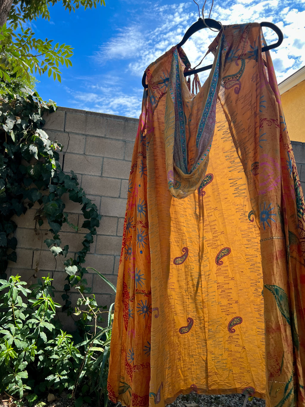 Ancient Sunflower Waves Cape