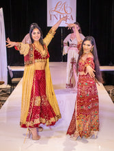 Load image into Gallery viewer, Bandhani Love Goddess set
