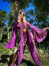 Load image into Gallery viewer, Amethyst Diamonds Jasmine Set
