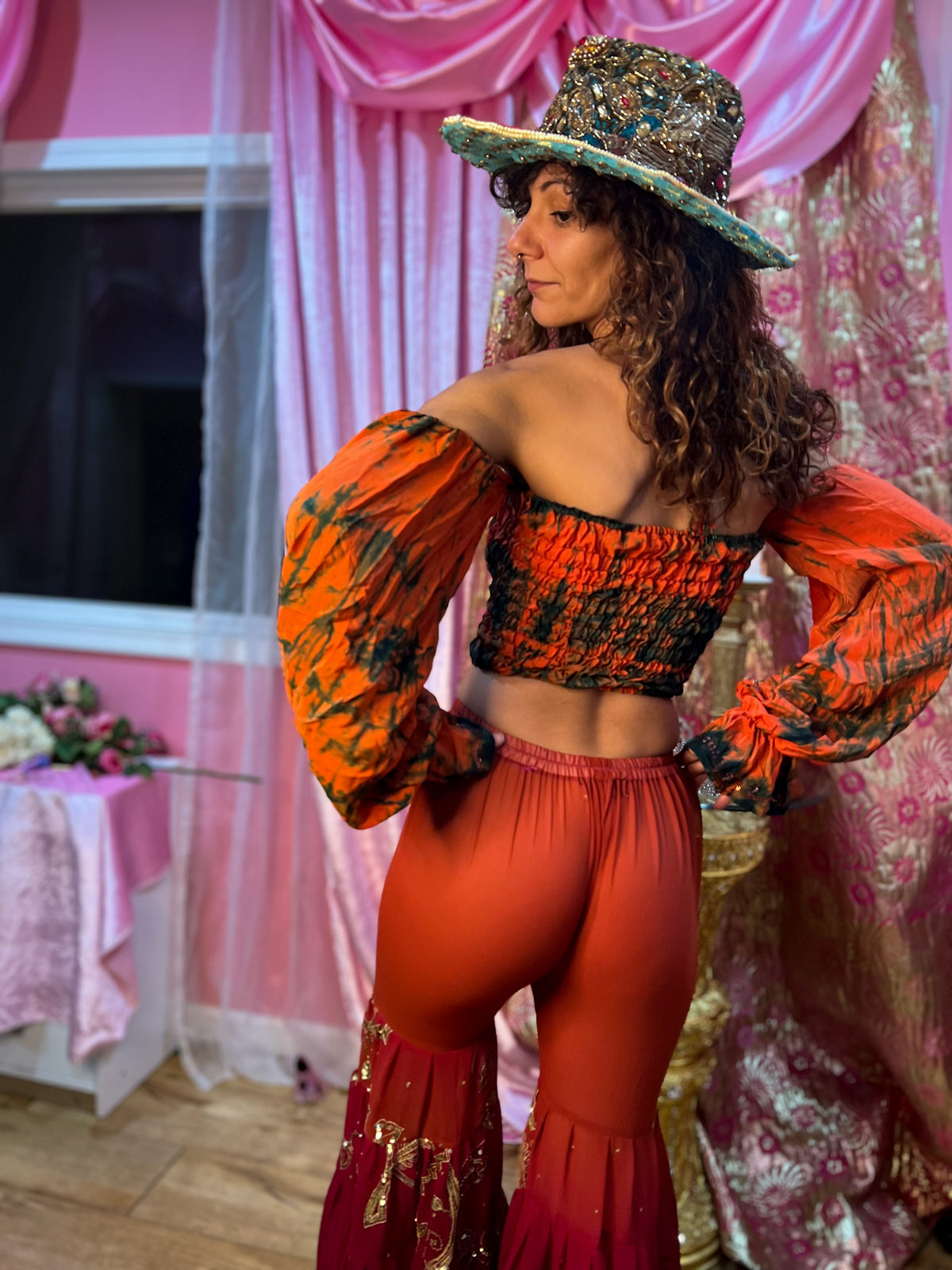 Lava Aura Scrunch Top